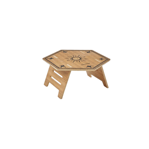 طاولة حجم متوسط مع لوح سداسي الزوايا متعدد الطبقات داخلي من ناتشر هايك